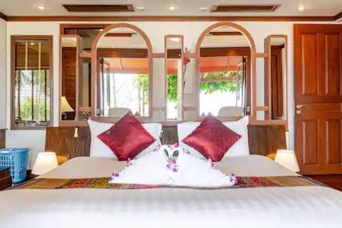 Patong Seaview Luxury Villa Penda Luaran gambar